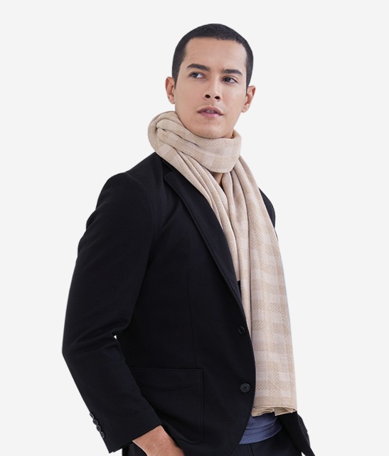 Checkered Shawl: Ivory x Light Tan